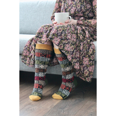 Tilkkutäkki kirjoneulesukat ohje, FIN