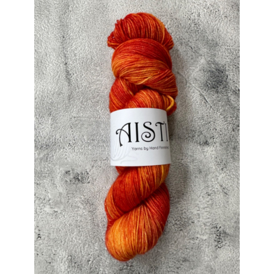 Aisti Sparkly 4ply Sock, 100 g / 400 m, Chilli Carrot