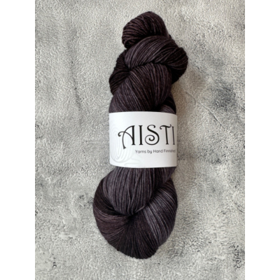 Aisti 4ply Sock, 100 g / 400 m, Blackcurrant