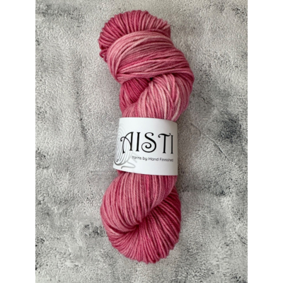 Aisti Sparkly DK Sock, 100 g / 225 m, Strawberry Soft Serve